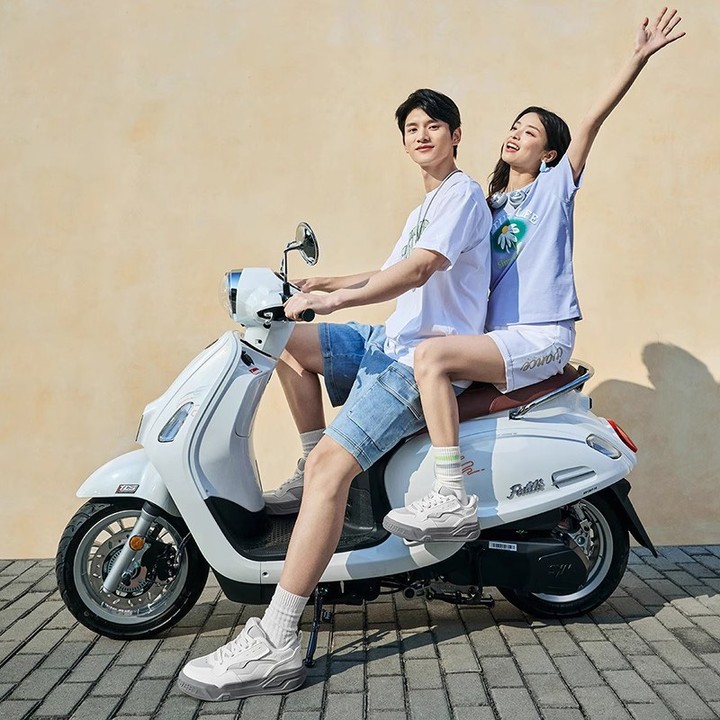 【xtep】 Bread Shoe | 2025 รองเท้าผ้าใบลําลองพื้นหนาระบายอากาศในฤดูร้อน — รองเท้ากีฬา แบรนด์ Xtep ของแท้ 100% เช็คราคาจาก Shopee Lazada thumbnail 4