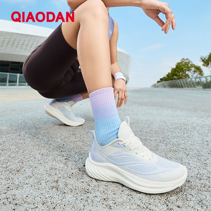 Qiaodan Light 5.0 LITE รองเท้าวิ่งผู้หญิง Breathable น้ําหนักเบาตาข่าย Shock Absorbing QXB022252212ร — รองเท้ากีฬา แบรนด์ Qiaodan ของแท้ 100% เช็คราคาจาก Shopee Lazada thumbnail 7