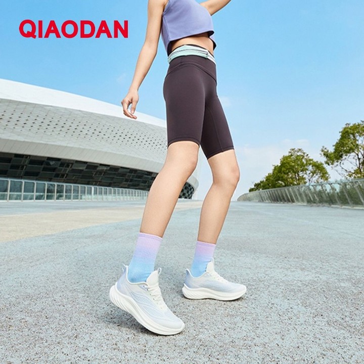 Qiaodan Light 5.0 LITE รองเท้าวิ่งผู้หญิง Breathable น้ําหนักเบาตาข่าย Shock Absorbing QXB022252212ร — รองเท้ากีฬา แบรนด์ Qiaodan ของแท้ 100% เช็คราคาจาก Shopee Lazada thumbnail 8