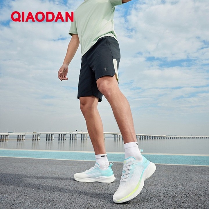 รองเท้าวิ่ง Qiaodan Light 2.0 สำหรับผู้ชาย น้ำหนักเบา ระบายอากาศได้ดี XM25220209 — รองเท้ากีฬา แบรนด์ Qiaodan ของแท้ 100% เช็คราคาจาก Shopee Lazada thumbnail 6