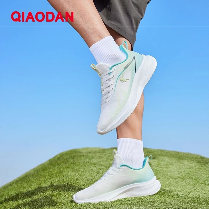 Qiaodan QF 3.0 รองเท้าวิ่งผู้ชายตาข่ายระบายอากาศน้ําหนักเบา Shock-Absorbing Soft-Soled QXB023252214 — รองเท้ากีฬา แบรนด์ Qiaodan ของแท้ 100% เช็คราคาจาก Shopee Lazada thumbnail 6