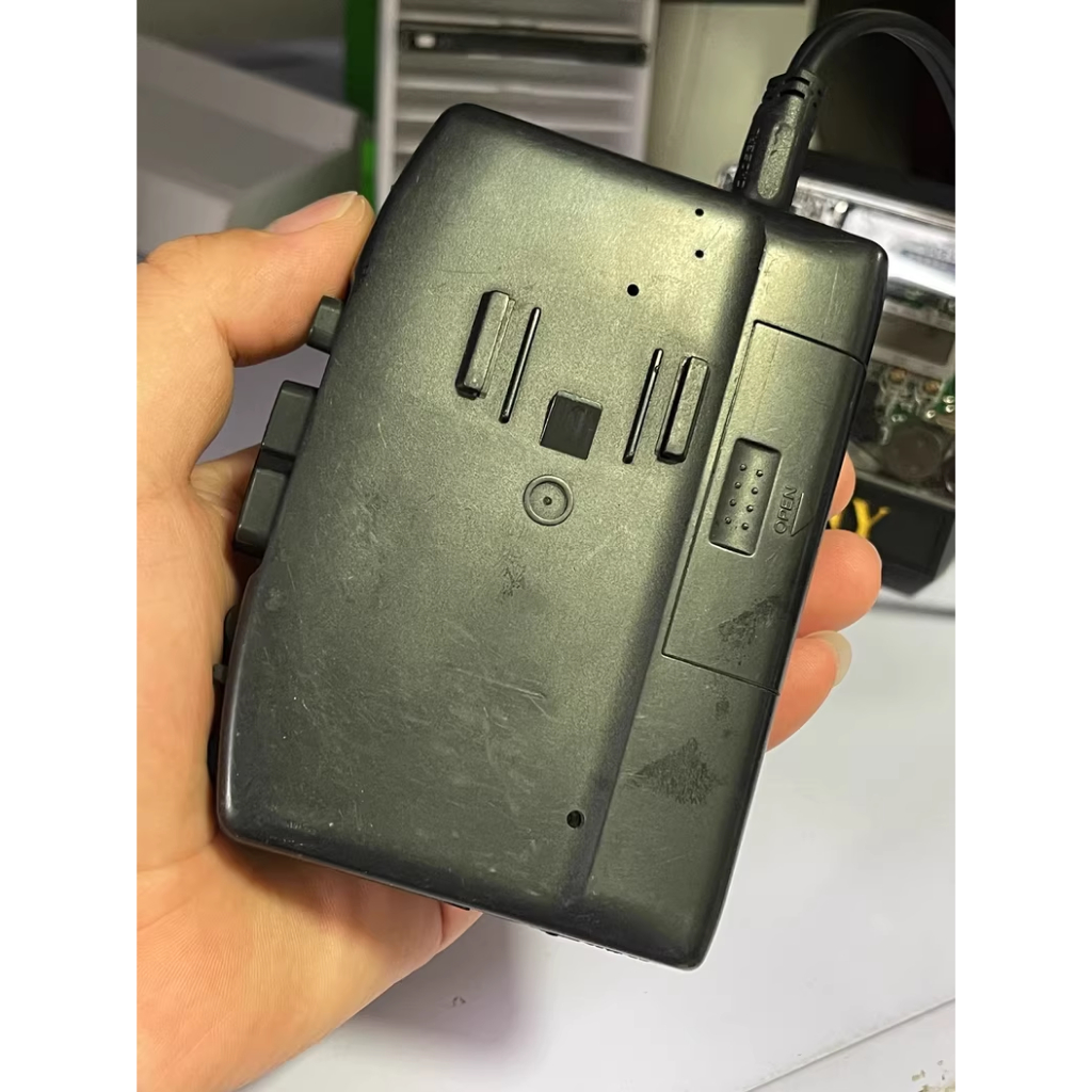 เครื่องเล่นเทป Sony FX32 เป็นวิทยุแบบพกพา รุ่น Nissan original พร้อมฟั ...