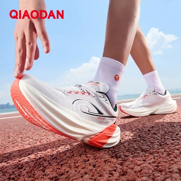 Qiaodan TG 1.0 รองเท้าวิ่งเบาะเท้ากว้างกีฬา Rebound Stable Breathable QDB022253285 — รองเท้ากีฬา แบรนด์ Qiaodan ของแท้ 100% เช็คราคาจาก Shopee Lazada thumbnail 7