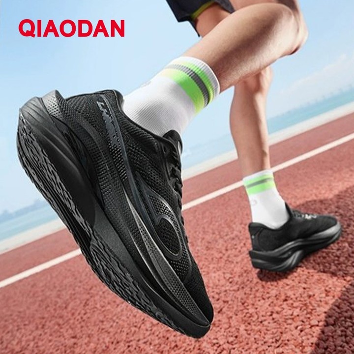 Qiaodan LH MAX รองเท้าวิ่งผู้ชาย พื้นหนา น้ำหนักเบา ใส่สบาย รองรับแรงกระแทก เด้งคืนดี QXB023254214R — รองเท้ากีฬา แบรนด์ Qiaodan ของแท้ 100% เช็คราคาจาก Shopee Lazada thumbnail 8
