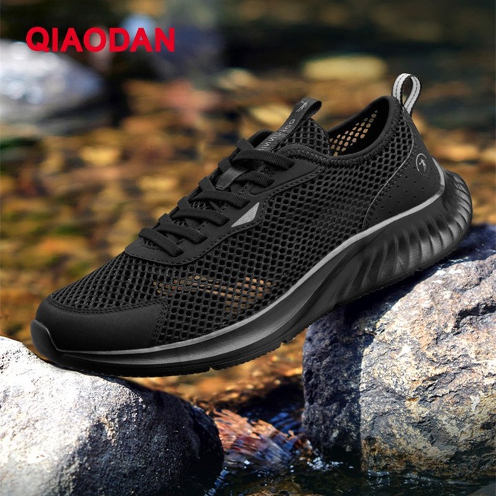 รองเท้าวิ่ง Qiaodan สำหรับบุรุษ อินเทรนด์ กันลื่น ระบายอากาศ QXB023252230 — รองเท้ากีฬา แบรนด์ Qiaodan ของแท้ 100% เช็คราคาจาก Shopee Lazada - รูปที่ 1