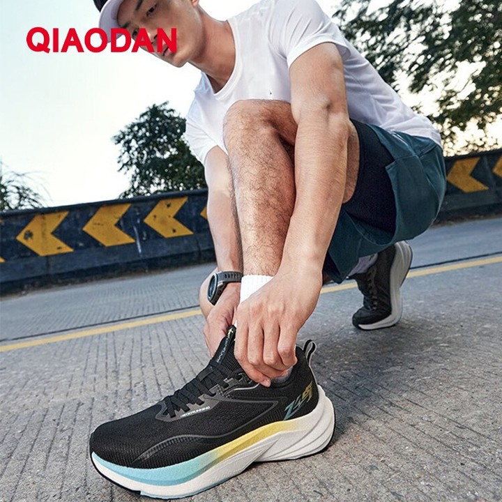 Qiaodan FLY รองเท้าวิ่งผู้ชายตาข่ายระบายอากาศดูดซับแรงกระแทกสบายทนต่อการสึกหรอ QXB023251233ร — รองเท้ากีฬา แบรนด์ Qiaodan ของแท้ 100% เช็คราคาจาก Shopee Lazada thumbnail 4