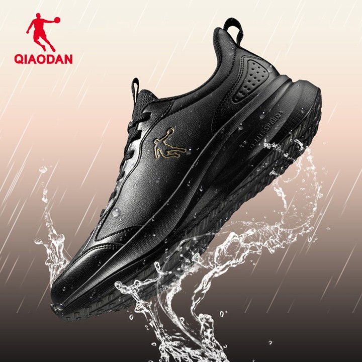 Qiaodan รองเท้าวิ่งผู้ชายรองเท้าสบายๆกันน้ํา Shock-Absorbing Soft-soled QXB023254224ร — รองเท้ากีฬา แบรนด์ Qiaodan ของแท้ 100% เช็คราคาจาก Shopee Lazada - รูปที่ 1