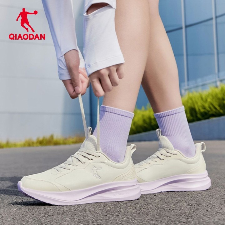 Qiaodan รองเท้าวิ่งผู้หญิงรองเท้าผ้าใบลําลองกันน้ําน้ําหนักเบา QXB022254224ร — รองเท้ากีฬา แบรนด์ Qiaodan ของแท้ 100% เช็คราคาจาก Shopee Lazada thumbnail 9