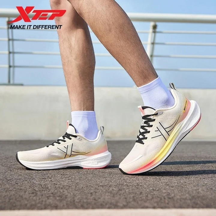 XTEP รองเท้าวิ่งผู้ชาย ตาข่ายระบายอากาศ เบาสบาย เหมาะสำหรับการออกกำลังกายและการสวมใส่วัน.daily — รองเท้ากีฬา แบรนด์ Xtep ของแท้ 100% เช็คราคาจาก Shopee Lazada thumbnail 7