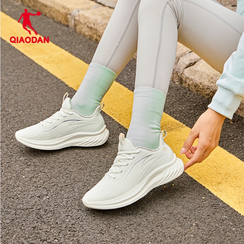 Qiaodan JoyRain รองเท้าวิ่งผู้หญิงน้ําหนักเบาหนังกันน้ํา QXB022254233 — รองเท้ากีฬา แบรนด์ Qiaodan ของแท้ 100% เช็คราคาจาก Shopee Lazada thumbnail 6