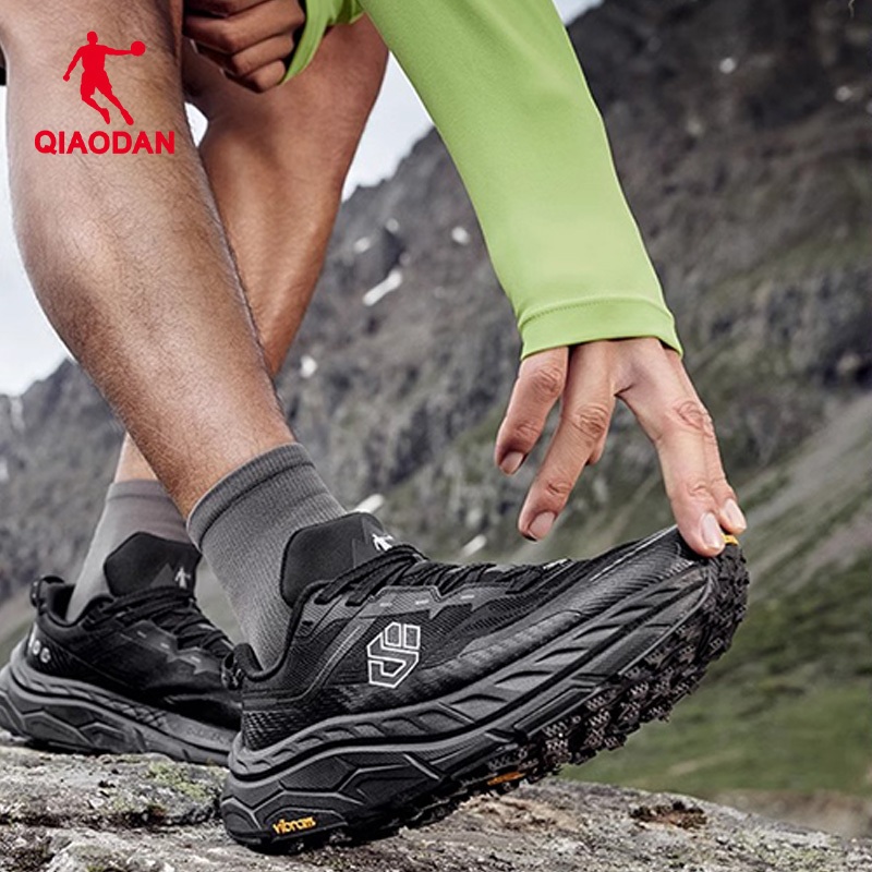 Qiaodan Mountain God 2.0 รองเท้าวิ่งผู้ชาย Trail เดินป่าแผ่นคาร์บอน Stable Anti-slip QDB023244277 — รองเท้ากีฬา แบรนด์ Qiaodan ของแท้ 100% เช็คราคาจาก Shopee Lazada thumbnail 8