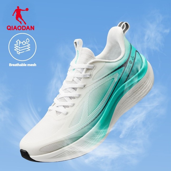 Qiaodan Light 5.0 รองเท้าวิ่งผู้ชายระบายอากาศน้ําหนักเบา Shock-Absorbing Soft TrainersQXB023253204 — รองเท้ากีฬา แบรนด์ Qiaodan ของแท้ 100% เช็คราคาจาก Shopee Lazada thumbnail 4