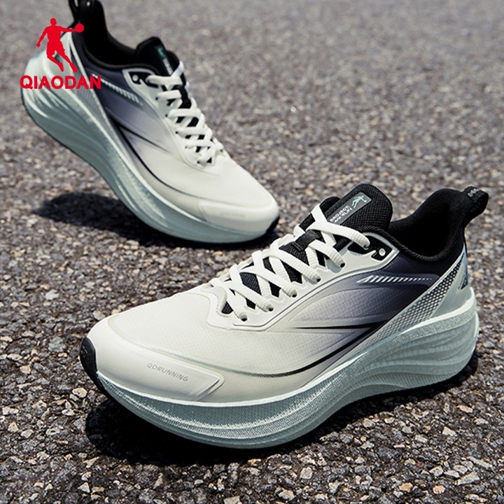 Qiaodan YJ Men's รองเท้าวิ่งและเทรนning สำหรับการออกกำลังกายกลางแจ้งและการเดินป่า QXB023254216 — รองเท้ากีฬา แบรนด์ Qiaodan ของแท้ 100% เช็คราคาจาก Shopee Lazada thumbnail 3