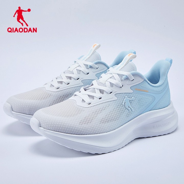 Qiaodan รองเท้าวิ่งผู้หญิง แบบสวมสบาย มีพื้นมя่นอนและระบายอากาศได้ดี เหมาะสำหรับใส่ทั้งออกกำลังกายและใช้งานประจำวัน — รองเท้ากีฬา แบรนด์ Qiaodan ของแท้ 100% เช็คราคาจาก Shopee Lazada thumbnail 2