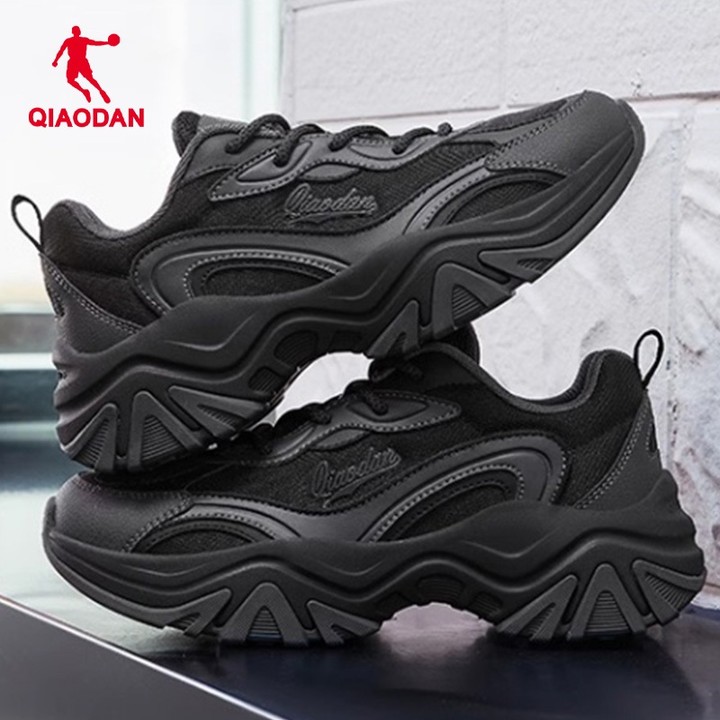 รองเท้าวิ่ง Qiaodan สำหรับผู้หญิง แบบ chunky หนา-soled เพิ่มความสูง ดีไซน์ใส่ลำลอง QXL042252423 — รองเท้ากีฬา แบรนด์ Qiaodan ของแท้ 100% เช็คราคาจาก Shopee Lazada thumbnail 4