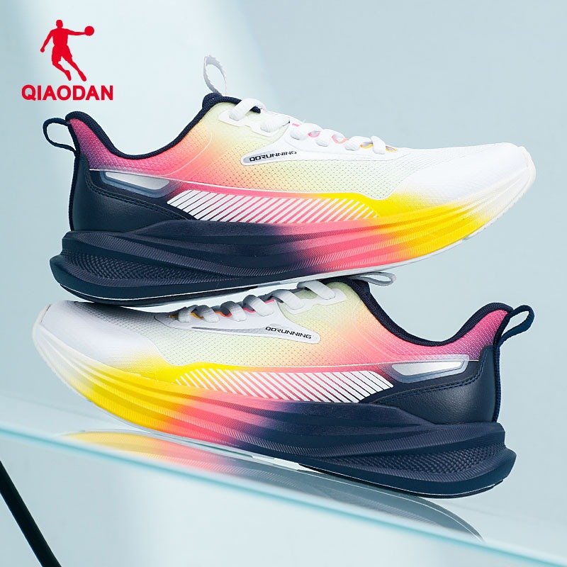 Qiaodan รองเท้าวิ่งผู้ชายแฟชั่น Casual Cushioned ลื่นทนทาน Commuter รองเท้าผ้าใบ QXB023252250ร — รองเท้ากีฬา แบรนด์ Qiaodan ของแท้ 100% เช็คราคาจาก Shopee Lazada thumbnail 2