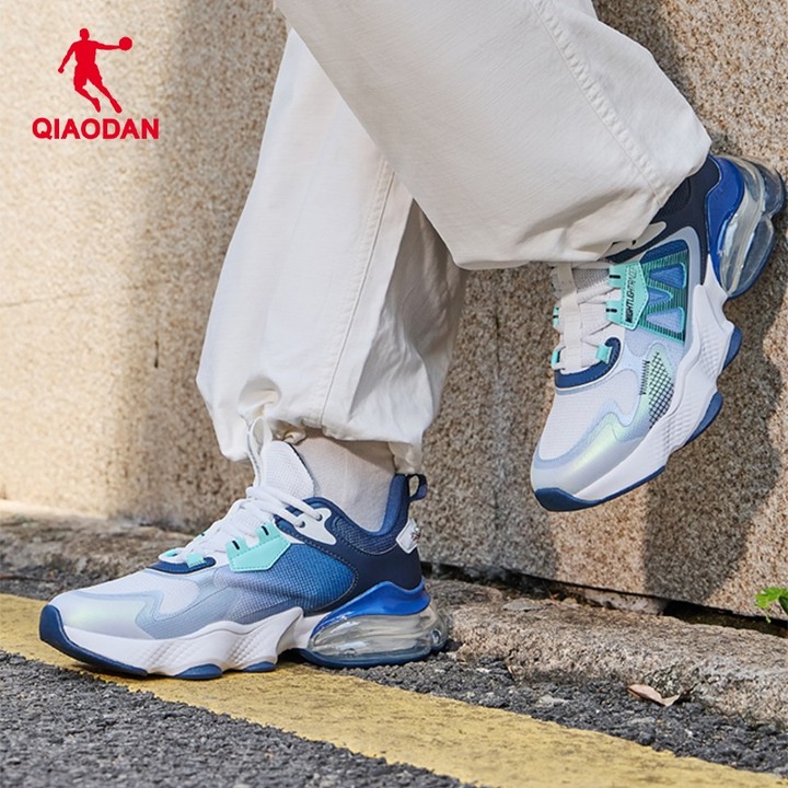 Qiaodan Beiming รองเท้าวิ่งผู้ชายฤดูใบไม้ร่วงฤดูหนาวหนาตาข่ายเยาวชนเบาะ Casual XM25220215 — รองเท้ากีฬา แบรนด์ Qiaodan ของแท้ 100% เช็คราคาจาก Shopee Lazada thumbnail 6