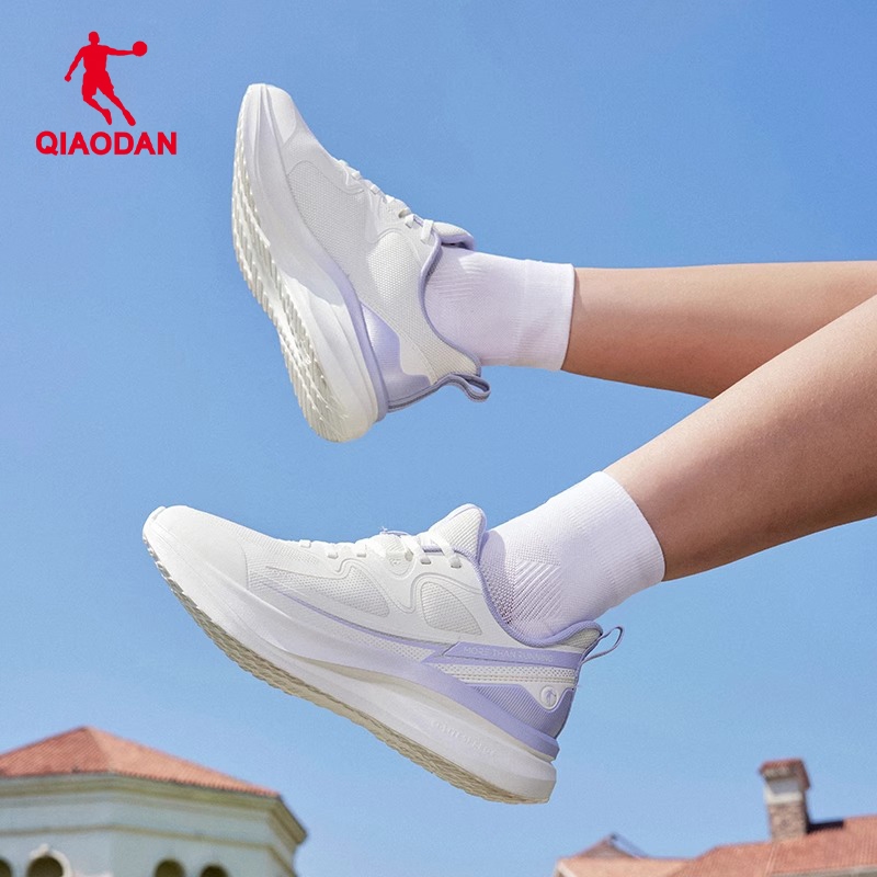 Qiaodan รองเท้าวิ่งผู้หญิงหนังน้ําหนักเบา Absorption Rebound รองเท้าผ้าใบ Soft Sole QXB022251215 — รองเท้ากีฬา แบรนด์ Qiaodan ของแท้ 100% เช็คราคาจาก Shopee Lazada thumbnail 3