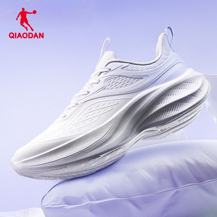 Qiaodan รองเท้าผ้าใบ สำหรับผู้หญิงฤดูหนาว ดีไซน์ขนแกะ warm ส้นหนา boost เหมาะสำหรับนักเรียนและวิ่ง — รองเท้ากีฬา แบรนด์ Qiaodan ของแท้ 100% เช็คราคาจาก Shopee Lazada - รูปที่ 1
