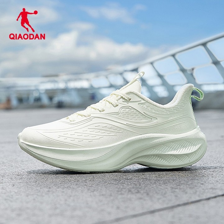 Qiaodan รองเท้าวิ่งกันน้ำและเบาสำหรับนักเรียน  QDB022251252 — รองเท้ากีฬา แบรนด์ Qiaodan ของแท้ 100% เช็คราคาจาก Shopee Lazada thumbnail 2
