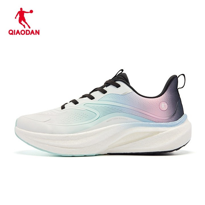 รองเท้าวิ่ง Qiaodan สำหรับผู้หญิง ออกแบบเพื่อกันกระแทกและความปลอดภัย สวมใส่ได้ทุกวัน — รองเท้ากีฬา แบรนด์ Qiaodan ของแท้ 100% เช็คราคาจาก Shopee Lazada thumbnail 3