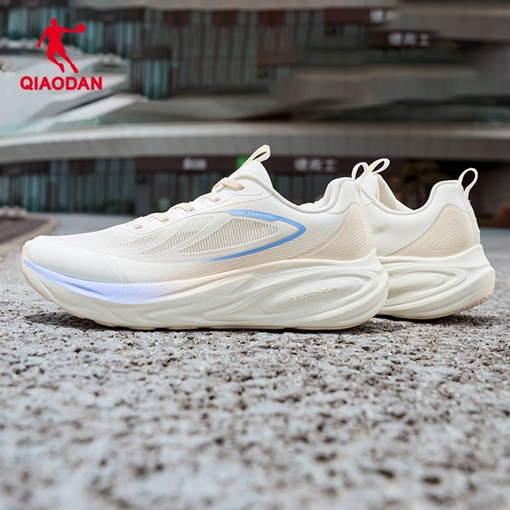 รองเท้าผ้าใบ Qiaodan สำหรับผู้หญิง ตาข่ายระบายอากาศ มีเบาะรองเท้าเพื่อการวิ่งและฟิตเนส — รองเท้ากีฬา แบรนด์ Qiaodan ของแท้ 100% เช็คราคาจาก Shopee Lazada thumbnail 8