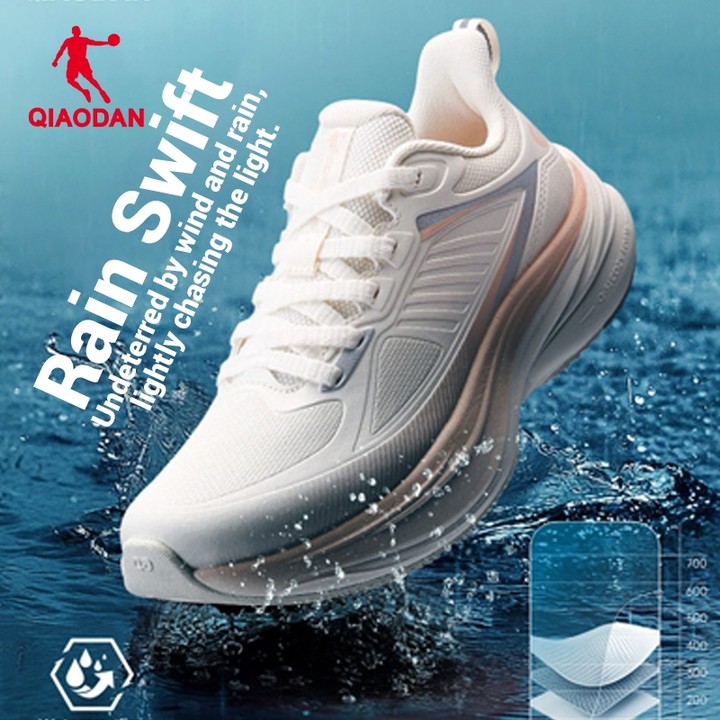 Qiaodan Rain Switcf Lite ผู้หญิงs รองเท้าวิ่งหนังกันน้ําน้ําหนักเบา Anti-Slip QXB022254208 — รองเท้ากีฬา แบรนด์ Qiaodan ของแท้ 100% เช็คราคาจาก Shopee Lazada - รูปที่ 1