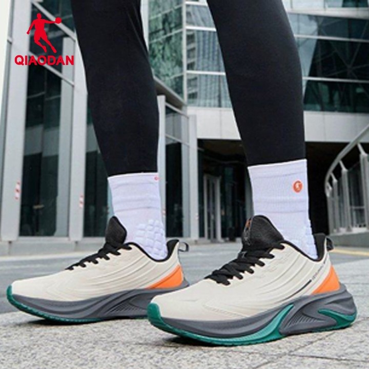ปีกกันฝน Qiaodan‌ 5.0 รองเท้าวิ่งผู้ชายหนังฤดูหนาวน้ําหนักเบา Cushioned Soft Sole รองเท้าผ้าใบ QXB023254212 — รองเท้ากีฬา แบรนด์ Qiaodan ของแท้ 100% เช็คราคาจาก Shopee Lazada thumbnail 7