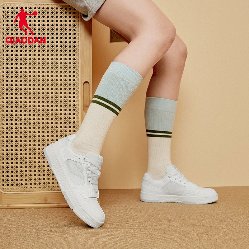 Qiaodan ใหม่ Breathable ตาข่ายผู้หญิงs Casual รองเท้าสเก็ตน้ําหนักเบาอเนกประสงค์รองเท้าผ้าใบนักเรียน QXL052252520ร — รองเท้ากีฬา แบรนด์ Qiaodan ของแท้ 100% เช็คราคาจาก Shopee Lazada thumbnail 4