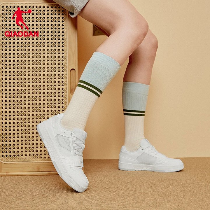 Qiaodan ใหม่ Breathable ตาข่ายผู้หญิงs Casual รองเท้าสเก็ตน้ําหนักเบาอเนกประสงค์รองเท้าผ้าใบนักเรียน QXL052252520ร — รองเท้ากีฬา แบรนด์ Qiaodan ของแท้ 100% เช็คราคาจาก Shopee Lazada thumbnail 4