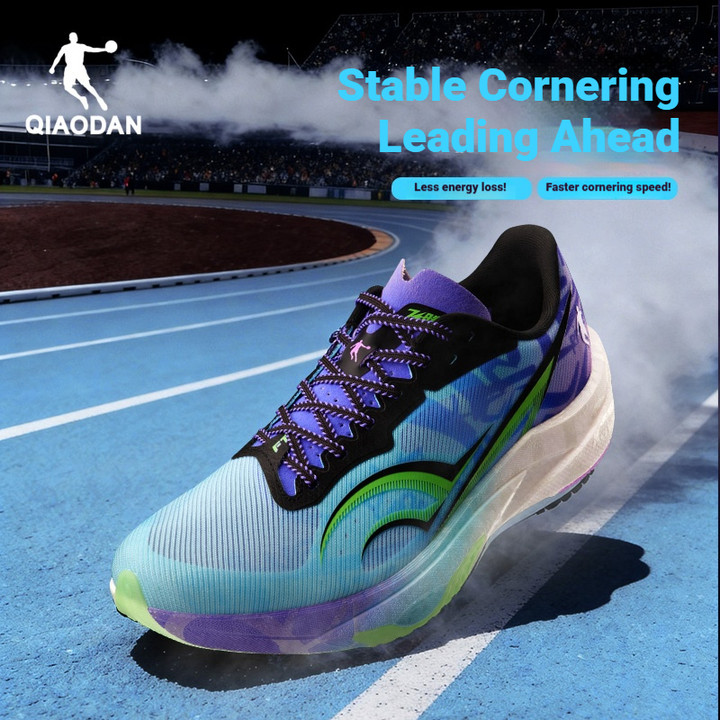 สีQiaodan SOAR 3.0 รองเท้าวิ่งผู้ชายแผ่นไนลอน Turbo Rebound Anti-Slip QDB023262294 — รองเท้ากีฬา แบรนด์ Qiaodan ของแท้ 100% เช็คราคาจาก Shopee Lazada thumbnail 2