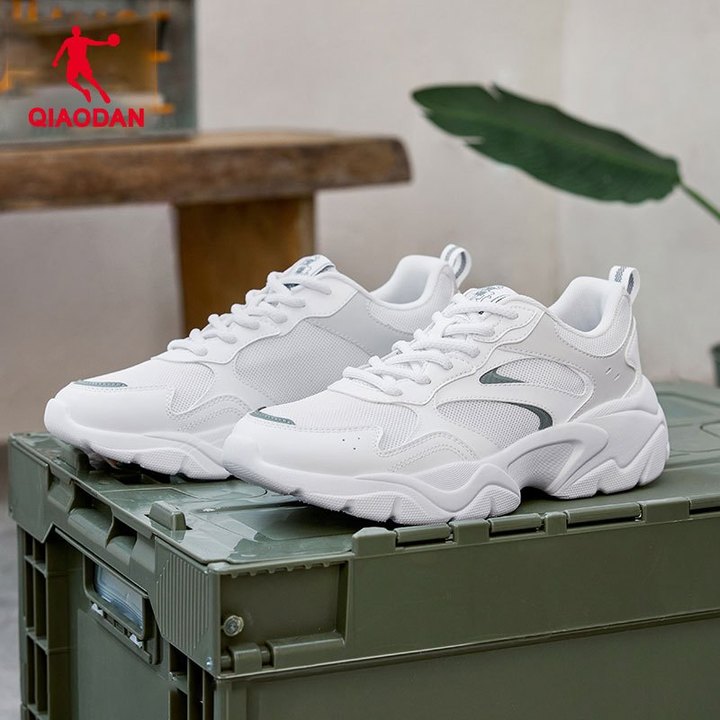 Qiaodan รองเท้าผ้าใบลําลองผู้ชาย Chunky Sole รองเท้าวิ่งย้อนยุคสีขาว QXL043252432R — รองเท้ากีฬา แบรนด์ Qiaodan ของแท้ 100% เช็คราคาจาก Shopee Lazada thumbnail 7