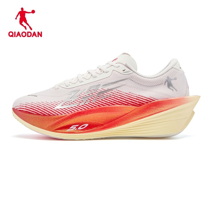 Qiaodan Feiying 5.0 รองเท้าวิ่ง สำหรับผู้หญิง เทคโนโลยีแผ่นคาร์บอนและ rebound tech QDB022254299 — รองเท้ากีฬา แบรนด์ Qiaodan ของแท้ 100% เช็คราคาจาก Shopee Lazada thumbnail 3