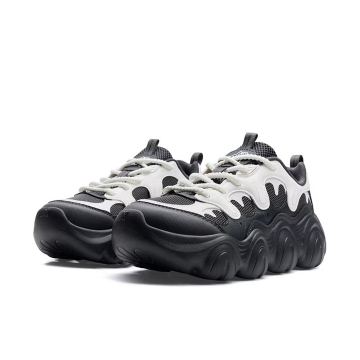 XTEP Claw shoes รองเท้าผ้าใบฤดูร้อน รองเท้าเพิ่มความสูง ระบายอากาศสบาย รองเท้าผู้หญิง — รองเท้ากีฬา แบรนด์ Xtep ของแท้ 100% เช็คราคาจาก Shopee Lazada thumbnail 2