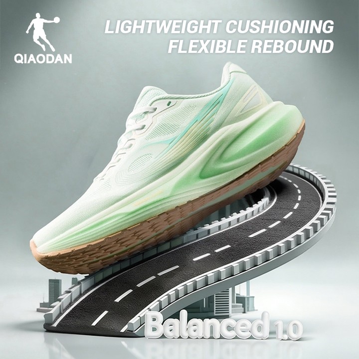 รองเท้าวิ่ง Qiaodan Balanced 1.0 สำหรับผู้หญิง ออกแบบมาเพื่อความนุ่มนวลและกันกระแทก มีตาข่ายระบายอากาศ — รองเท้ากีฬา แบรนด์ Qiaodan ของแท้ 100% เช็คราคาจาก Shopee Lazada - รูปที่ 1