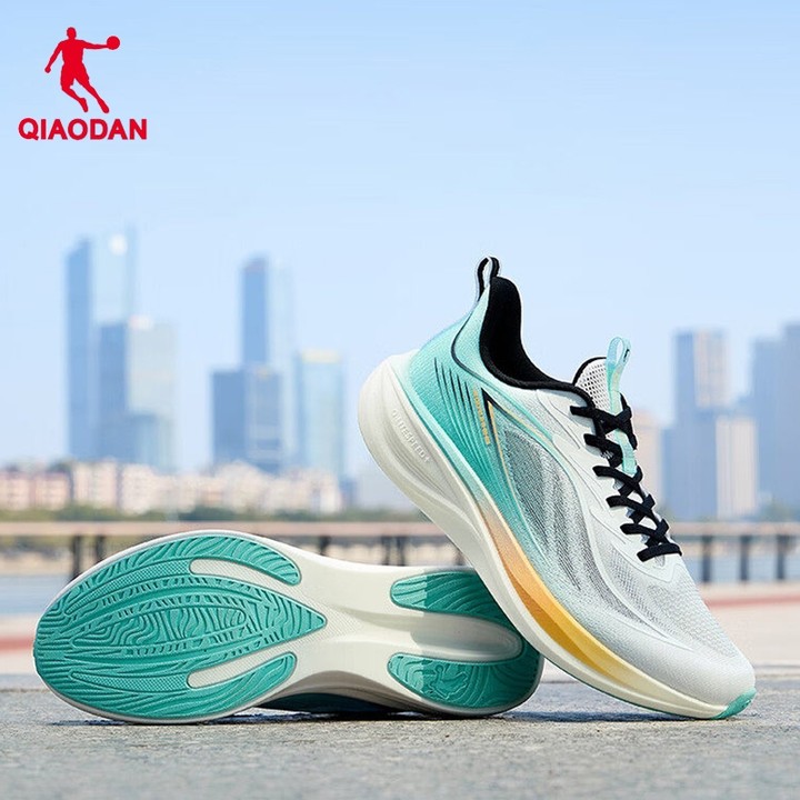 Qiaodan LiteSpeed 6.0 รองเท้าวิ่งระบายอากาศสําหรับผู้ชายน้ําหนักเบากันกระแทกตาข่ายพื้นนุ่ม QXB023262207 — รองเท้ากีฬา แบรนด์ Qiaodan ของแท้ 100% เช็คราคาจาก Shopee Lazada thumbnail 7