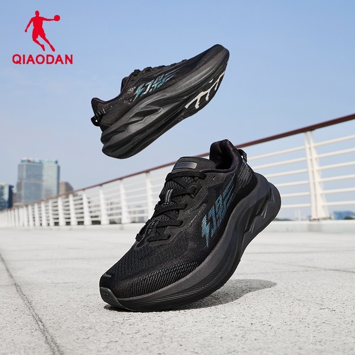 Qiaodan WIDE 3.0 รองเท้าวิ่งผู้ชายกว้าง Fit Shock Absorption Soft Breathable Arch Support QDB023262292 — รองเท้ากีฬา แบรนด์ Qiaodan ของแท้ 100% เช็คราคาจาก Shopee Lazada thumbnail 7