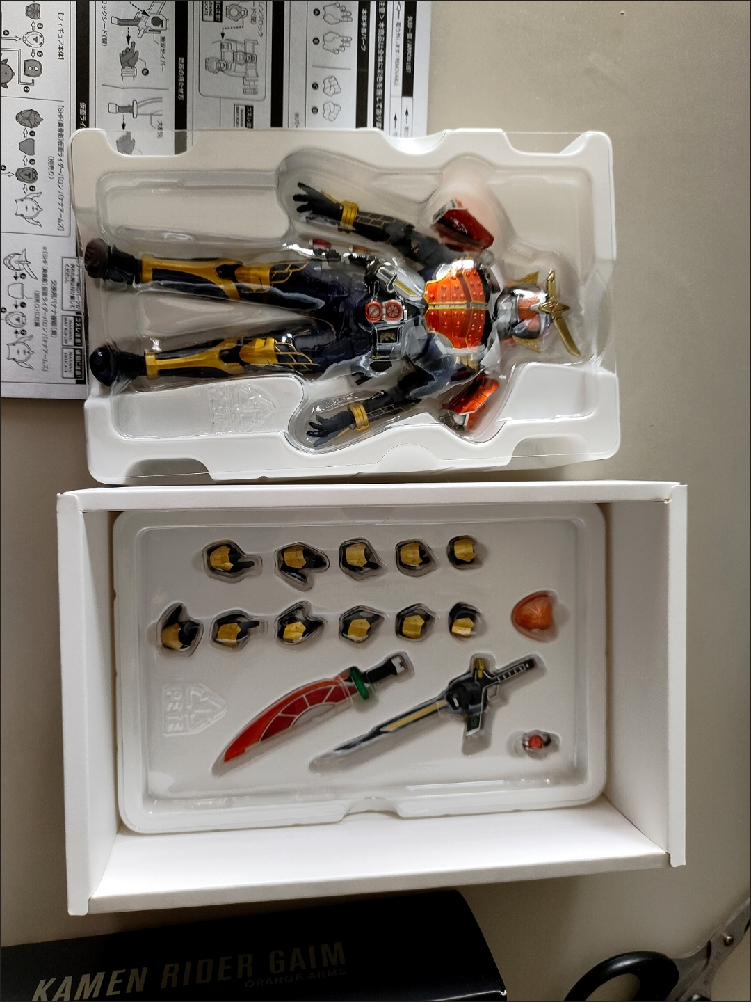 Bandai SHF Kamen Rider Armor Real Bone แกะสลักเกราะสีส้ม Basic รูปรูป ...
