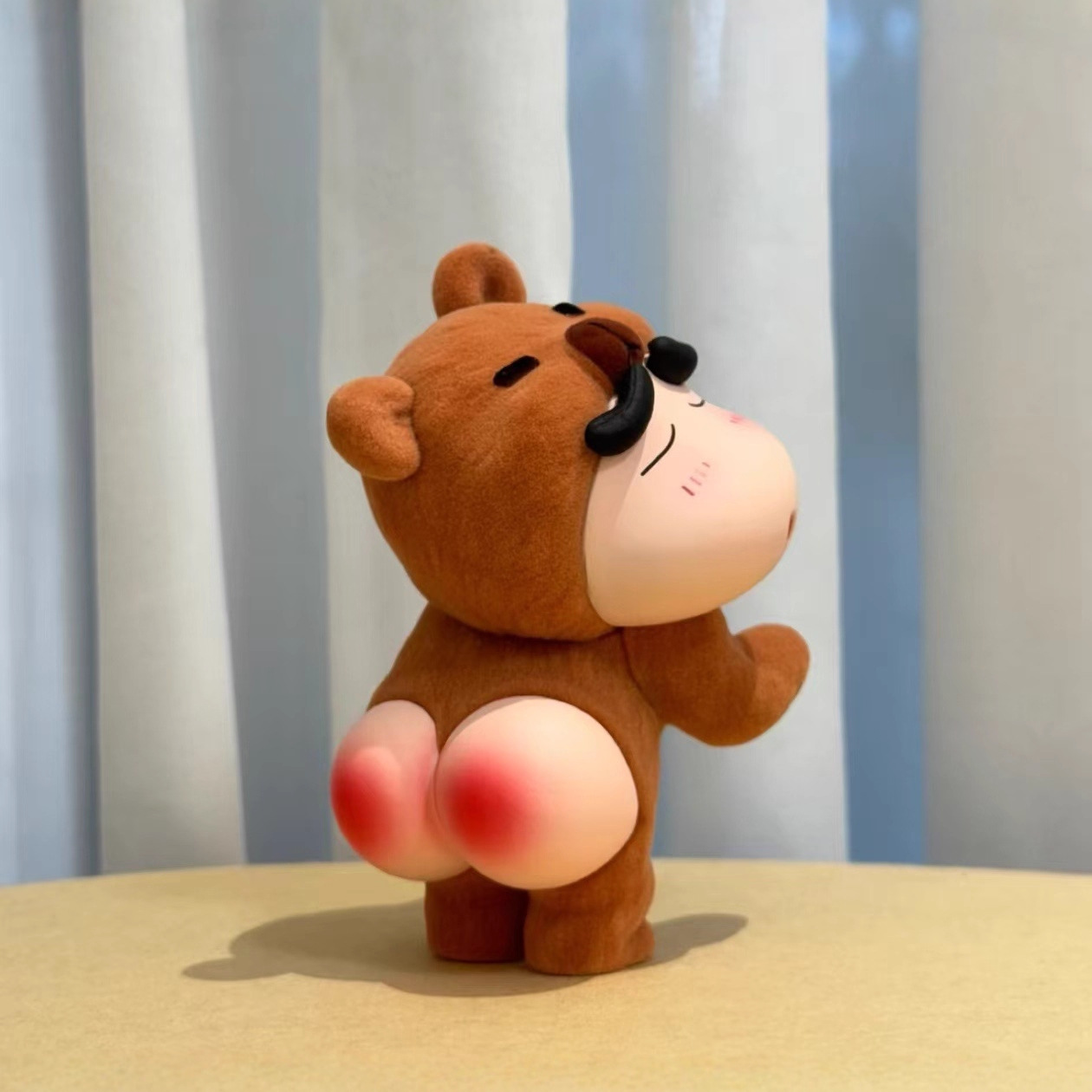 โมเดล ชุดหมี ของเล่นสะสม ตั้งโต๊ะทำงาน แต่งห้องนอน Butt Bear Crayon Fun ...