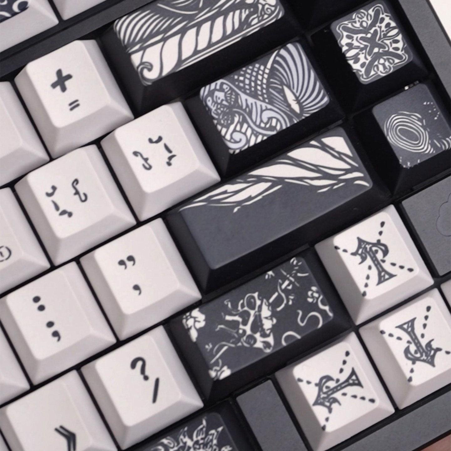 Hooded Fallen Angel Keycaps PBT โปรไฟล์เชอร์รี่สีดํา Dark Seraph ...