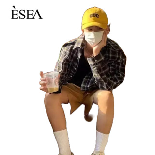 ESEA เสื้อเชิ้ตผู้ชายใหม่แบรนด์อินเทรนด์แขนยาว INS สไตล์ฤดูใบไม้ผลิและฤดูใบไม้ร่วงที่เรียบง่ายวินเทจหลวมผู้ชายเสื้อลําลอง