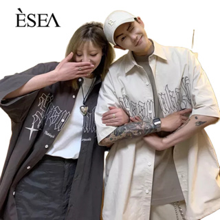ESEA เสื้อเชิ้ตผู้ชายตัวในหลวมๆสบายๆเสื้อคู่โซ่จดหมายแฟชั่นแขนสั้นผู้ชาย