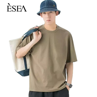 ESEA เสื้อยืดผู้ชายแฟชั่นสบาย ๆ เทรนด์เรียบง่ายเสื้อยืดผู้ชายอารมณ์คอกลมแขนสั้นสีทึบ