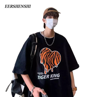 EERSHENSHI เสื้อยืดผู้ชายพิมพ์ลายตัวอักษรหลวมแขนสั้นผู้ชายสไตล์เกาหลีอินเทรนด์แฟชั่นเสื้อยืดผู้ชาย