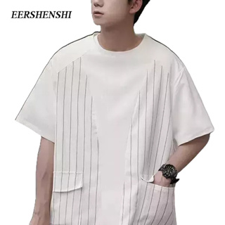 EERSHENSHI เสื้อยืดผู้ชายลายเย็บกระเป๋าขนาดใหญ่ลำลองแขนสั้นเทรนด์การออกแบบเฉพาะผู้ชายเสื้อยืด