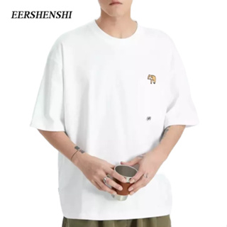 EERSHENSHI เสื้อยืดผู้ชาย เทรนด์การปักการ์ตูนใหม่ แขนสั้น ทุกแมตช์ แฟชั่นลำลอง เสื้อยืดผู้ชาย