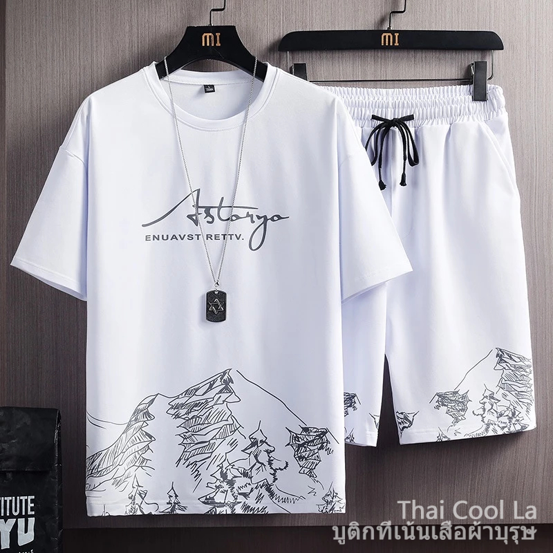 ภาพหน้าปกสินค้าCool ชุดเสื้อยืดแขนสั้นผู้ชาย เสื้อยืดผ้านุ่มใส่สบาย พิมพ์ภูเขาหิมะ M-5XL ชุดสองชิ้นขนาดใหญ่ Y-068 จากร้าน lzboi_49.th บน Shopee