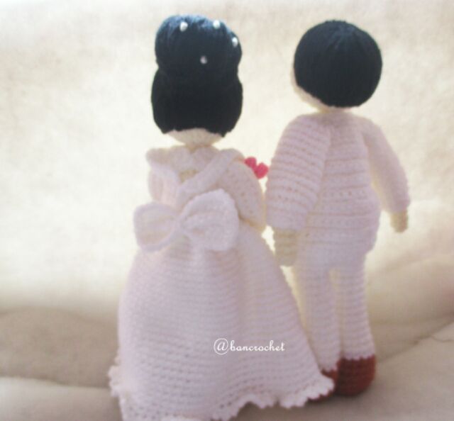 ตุ๊กตาถักแต่งงานถักไหมพรม-ตุ๊กตาถักคู่รัก-ตุ๊กตาถัก