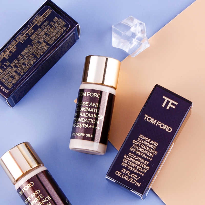 รองพื้นสุดไฮโซขนาดทดลองสำหรับผิวขาว-tom-ford-shade-and-illuminate-soft-radiance-foundation-spf-50-pa