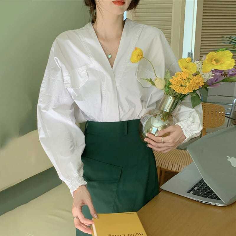 เสื้อเชิ้ตแขนยาวสีขาว-กระโปรงสีเขียว-2-ชิ้นเวอร์ชั่นเกาหลี